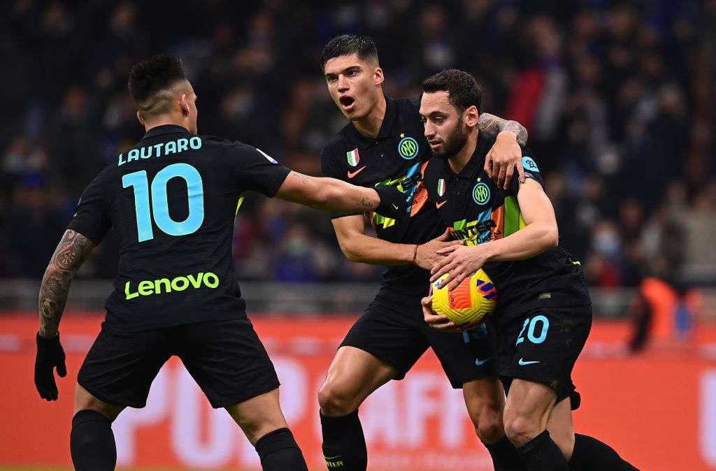 L'Inter non vince gli scontri diretti, Lautaro non segna, Calhanoglu flop...