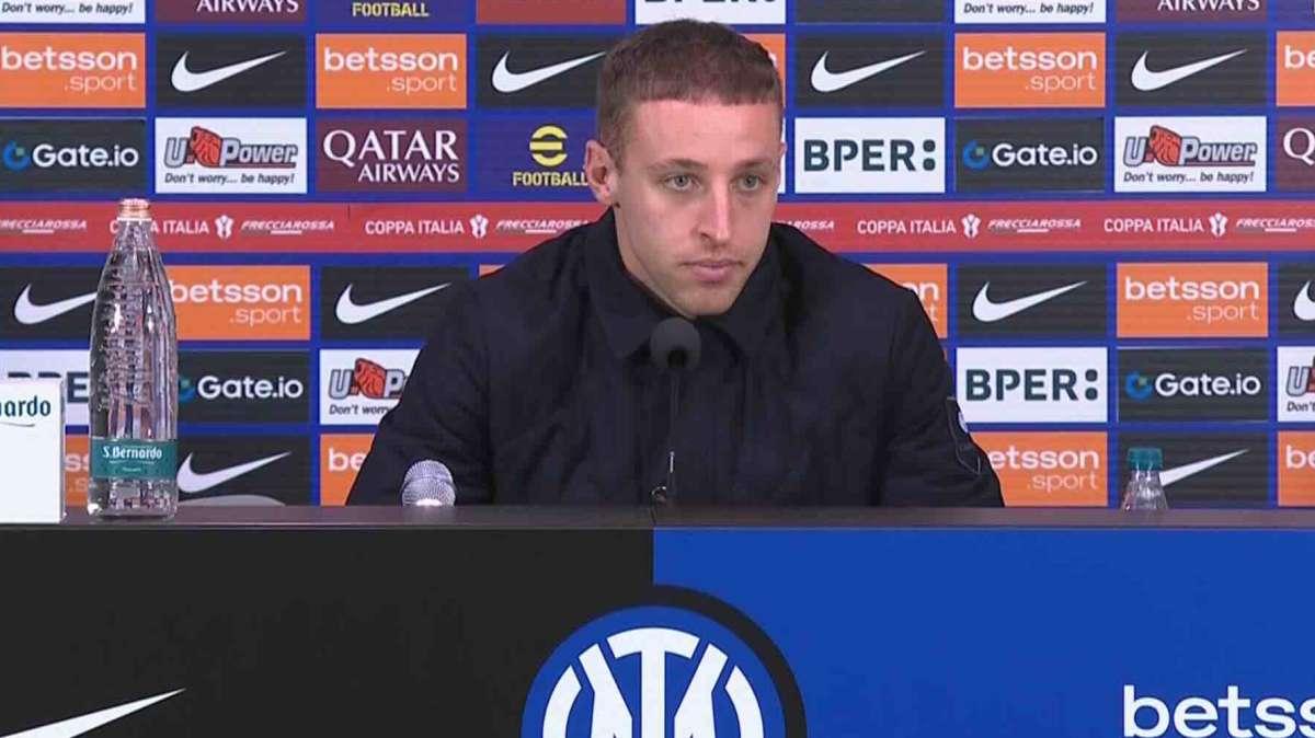 Frattesi in conferenza: "L'ho detto l'anno scorso in Terrazza, vogliamo tutto. Asllani? Parlo solo se mi offre una cena"