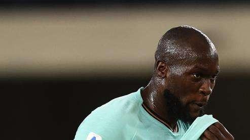 Sky - Lukaku sostituito al 77': ghiaccio sulla coscia per il belga. Conte: "Speriamo non sia niente di particolare"