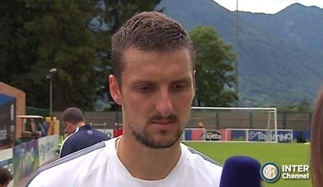 Kuz: "Moratti come un padre, all'Inter tante novità. Vidic top player, Deki mi ha sorpreso. Medel e M'Vila..."