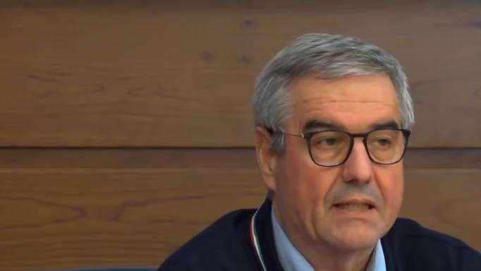 Covid-19, 636 nuovi decessi. Calano i ricoverati in terapia intensiva: il bollettino della Protezione Civile