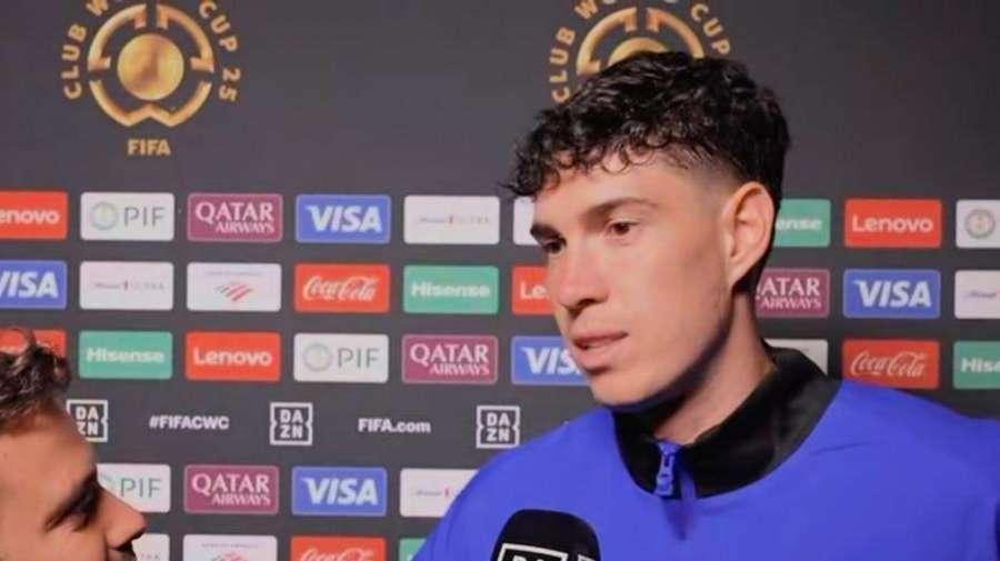 Bastoni a DAZN: "Non siamo qui in vacanza, portiamo avanti il marchio Inter". Poi dice la sua su Chivu