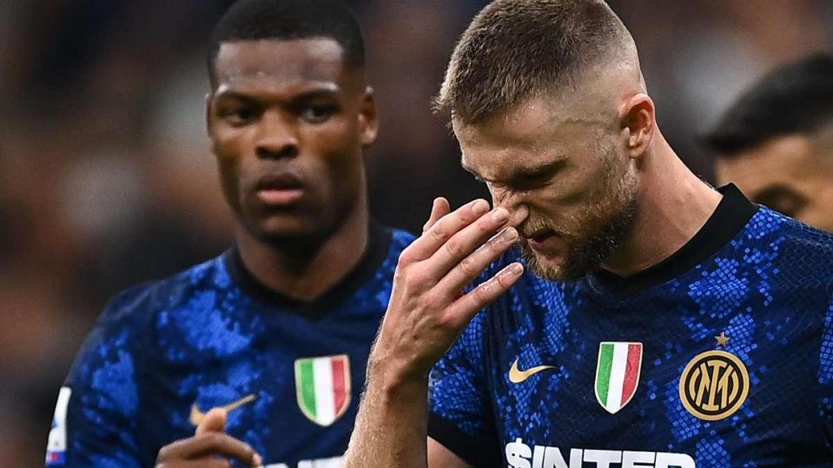 GdS - Skriniar, Dumfries e Casadei: Inzaghi trattiene il fiato. Chelsea e PSG in agguato