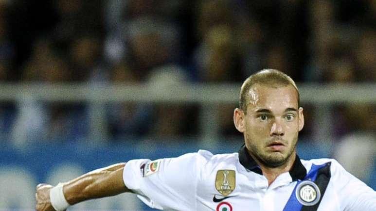Tanti auguri da Sneijder. Anche a un canale tv!