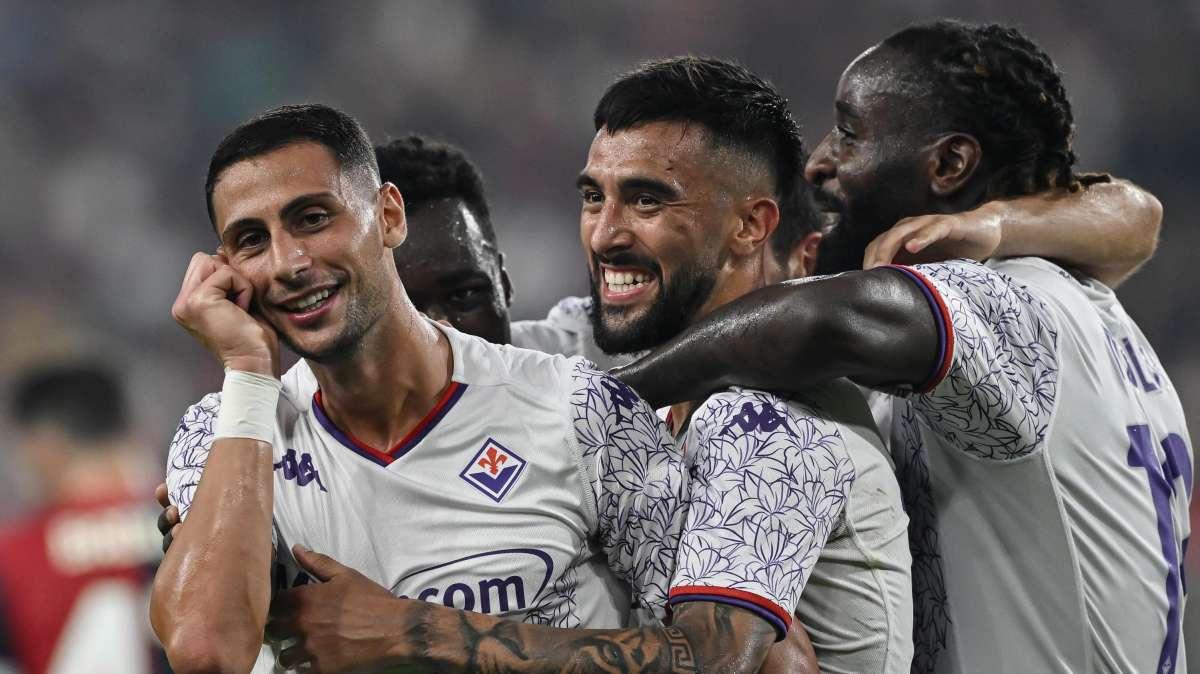 Serie A, Napoli vittorioso in rimonta sul Frosinone. Goleada per la Fiorentina, Verona di misura sull'Empoli