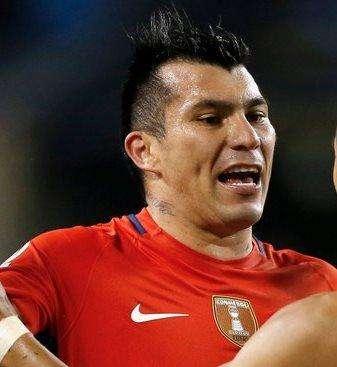 Gary Medel nella Top 11 ufficiale della Copa America