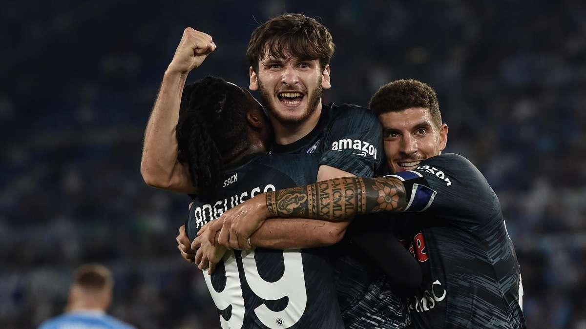 Il Napoli vola e rimonta la Lazio: 2-1 all'Olimpico. Gli highlights della partita