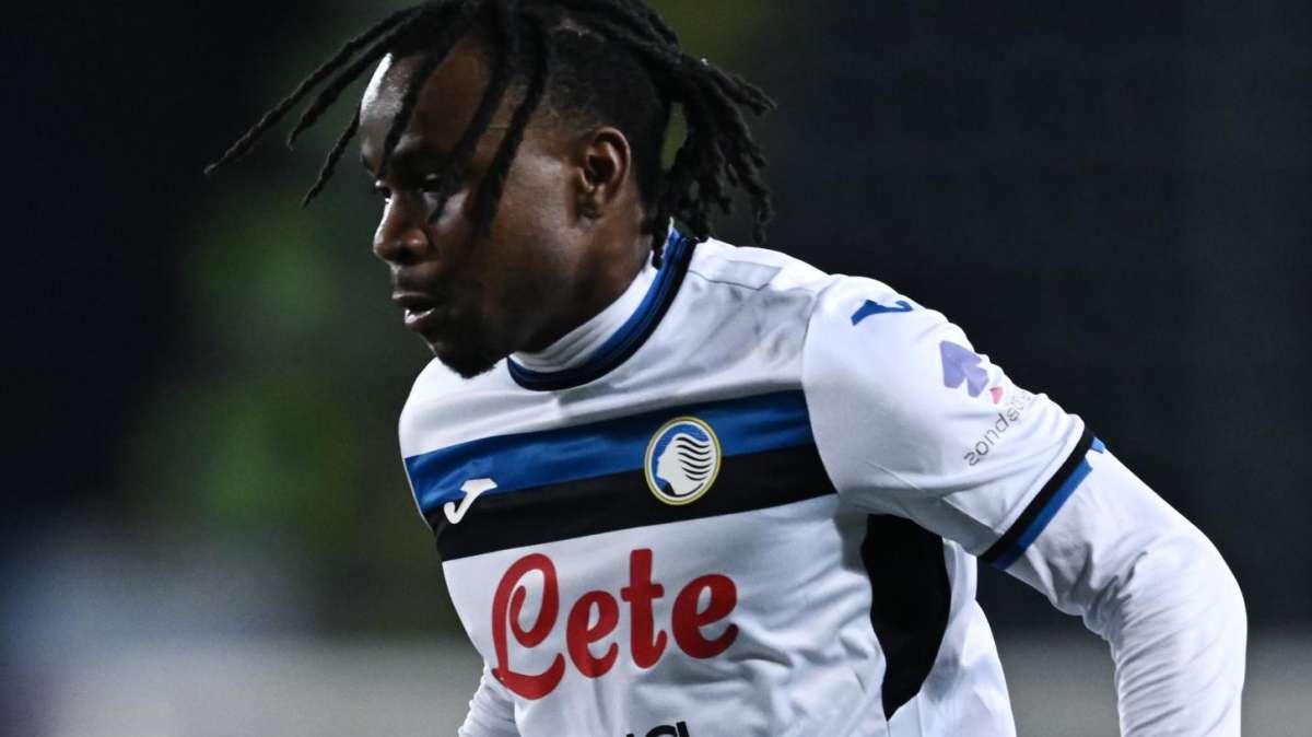 SM - Inter, l'offerta all'Atalanta per Lookman sarà di 43 milioni di euro più 2 di bonus: si attendono novità a breve 