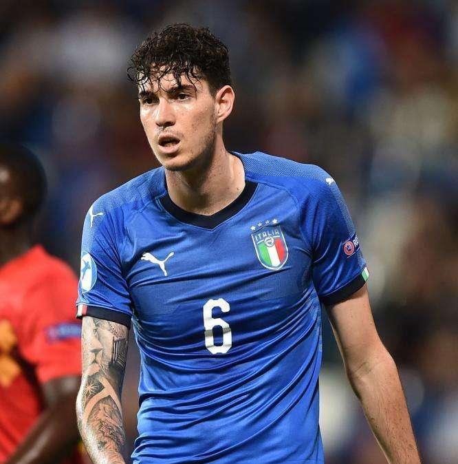 L'Under 21 vince 5-0, 90' per Bastoni e fascia di capitano nel finale