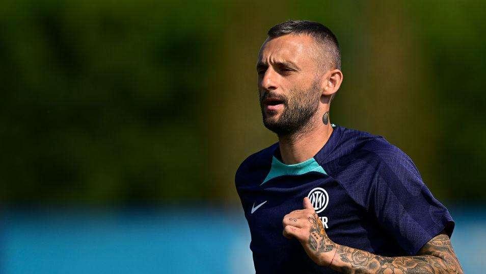 Sky - Brozovic riabbraccia l'Inter: ad Appiano in anticipo. Problemi per De Vrij, Correa e D'Ambrosio in gruppo 