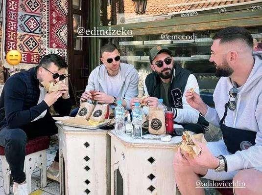 Dzeko, fa discutere una foto con alcuni amici. Ligata: "Stupidaggini, è rimasto in Nazionale anche se Inzaghi lo vorrebbe a Milano"