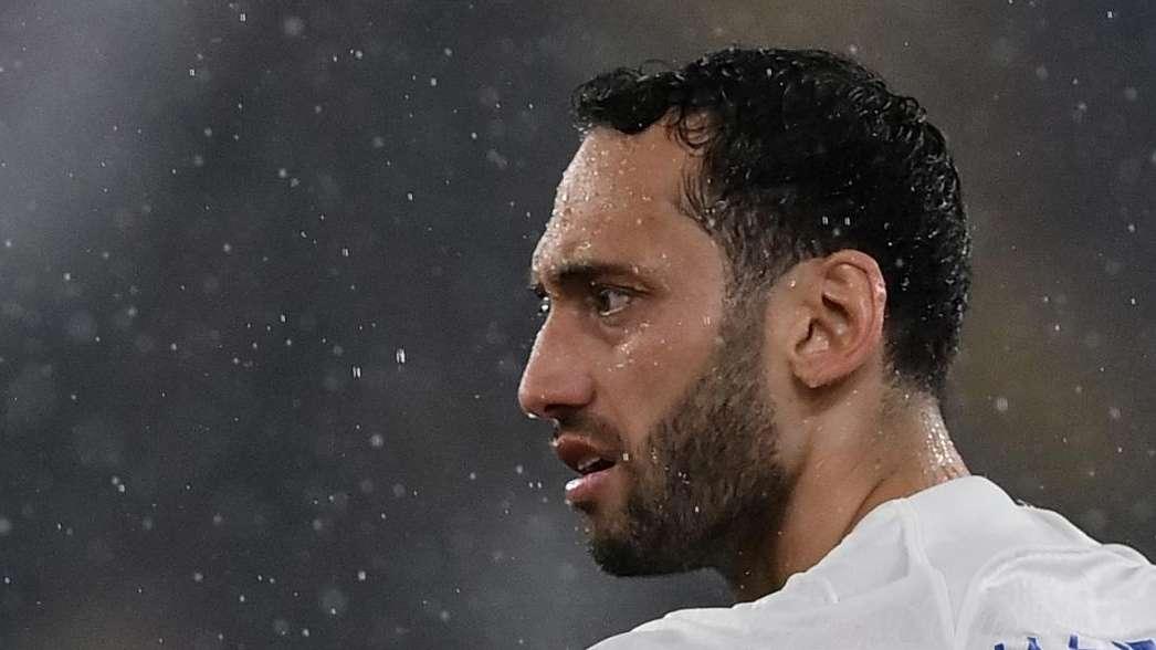 GdS - Calhanoglu, fastidio all'adduttore: fuori contro Atalanta e Genoa