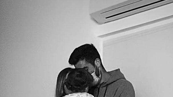 Gagliardini ritrova gli affetti e festeggia sui social: "Famiglia, finalmente"