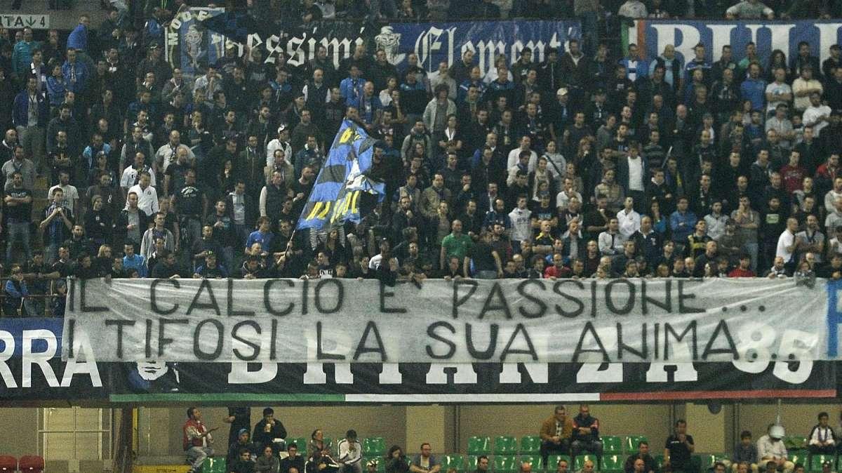 "Noi non siamo milanesi": cori ironici contro Tosel