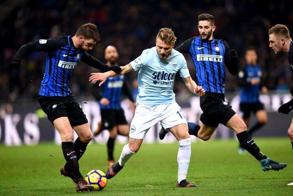 Brodino di Capodanno per l'Inter: i nerazzurri chiudono il 2017 con uno 0-0 contro la Lazio