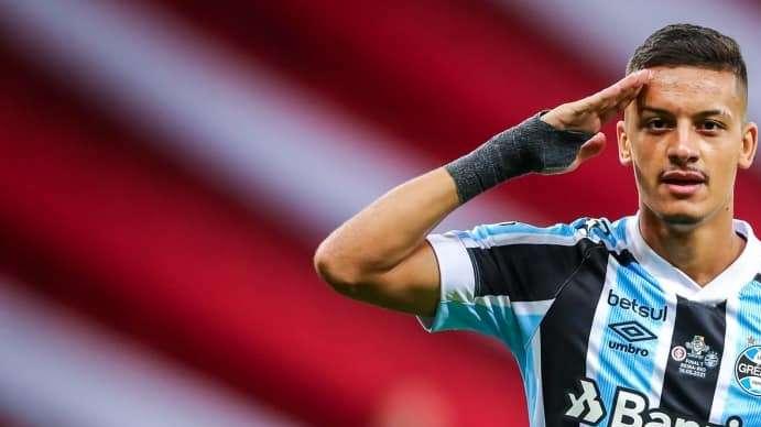 L'agente di Ricardinho a FcIN: "Confermo l'interesse dell'Inter. Sarà il centravanti del Brasile dal 2023"