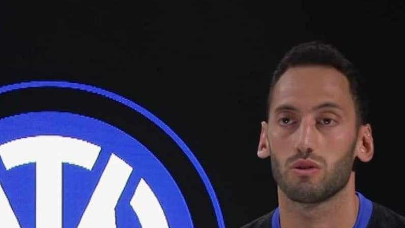 Calhanoglu a ITV: "Felice per il rinnovo, qui sto davvero bene. È sempre bello rivedere i compagni"