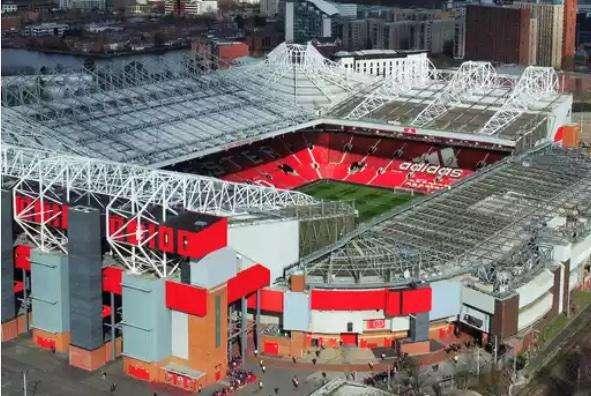 Il Man. United progetta il nuovo Old Trafford: Populous nel team di consulenza  