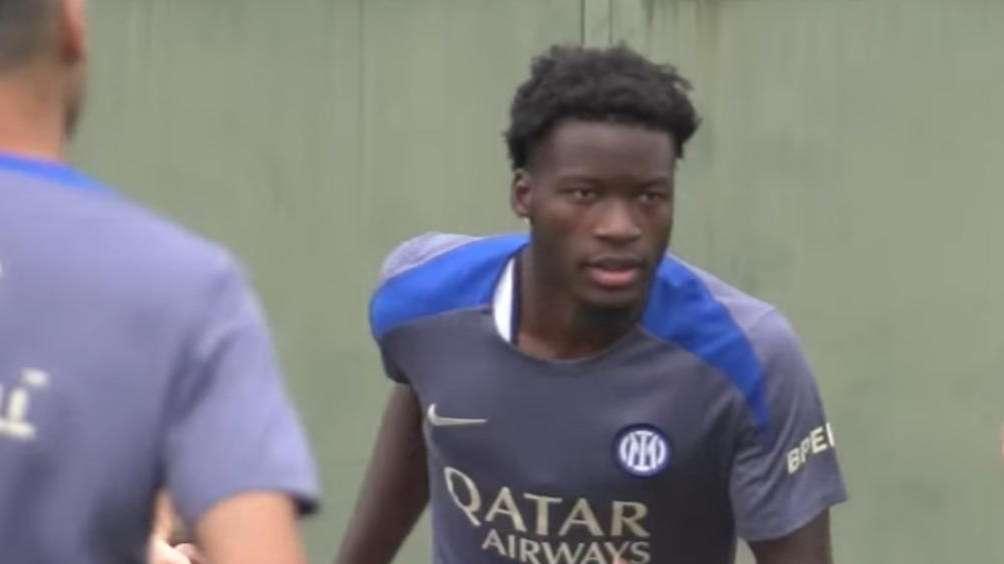 Sky - Agoume-Siviglia ai dettagli. L'Inter vanterà un'importante percentuale sulla rivendita: le cifre