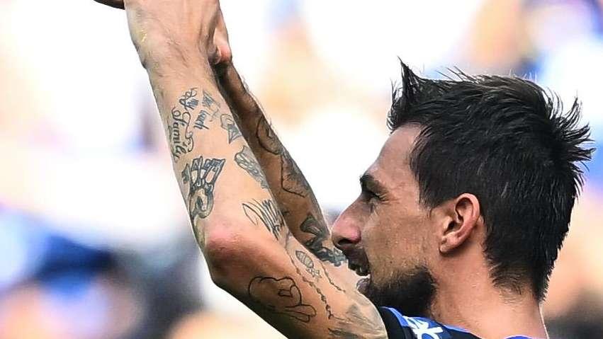 Autoironia Acerbi su Instagram: "Concentrazione. No, metto questa foto per un motivo"