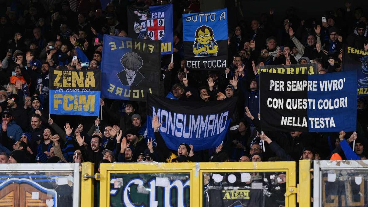 Il Giornale - Blocco abbonamenti di Inter e Milan, nessun passo indietro. Possibile class action degli ultras