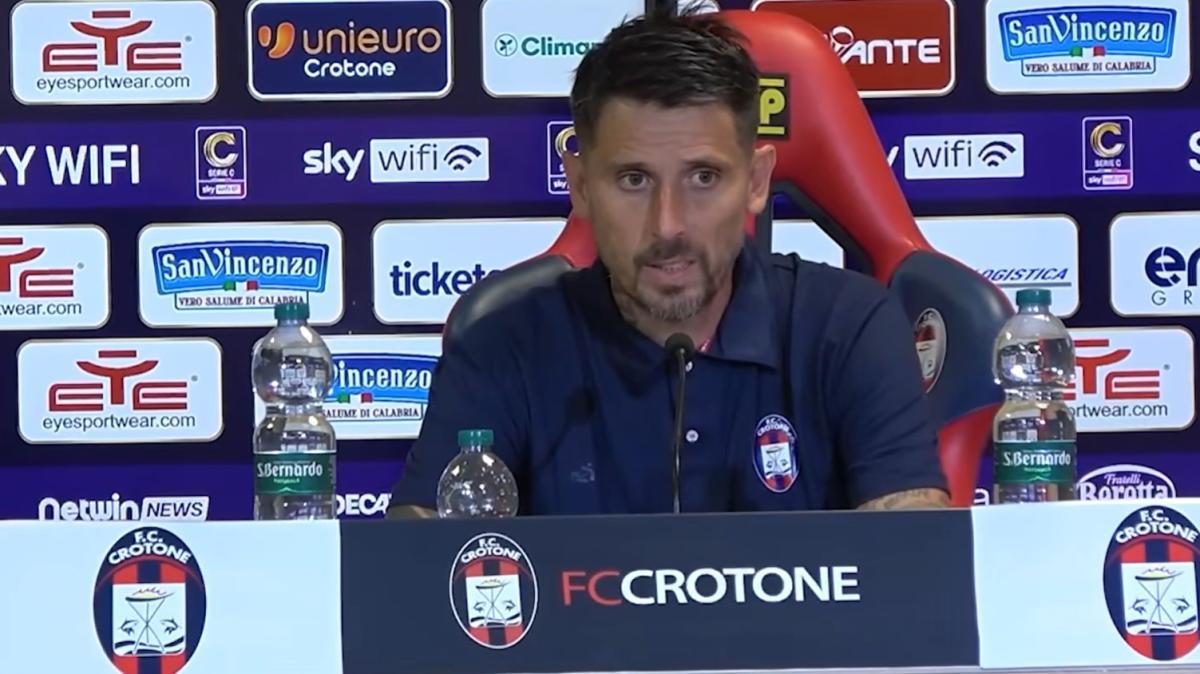 Crotone ko con l'Inter U23, Greco amaro: "Quando subisci un'ingiustizia..."