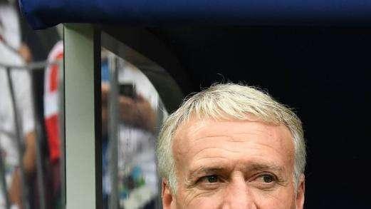 Deschamps su Giroud: "Al Chelsea soffre, vedremo cosa succederà a gennaio"