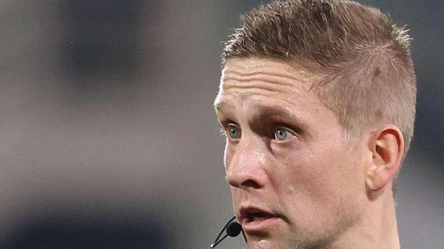 Feyenoord-Inter, designata la squadra arbitrale: chi dirigerà gli ottavi di Champions League 