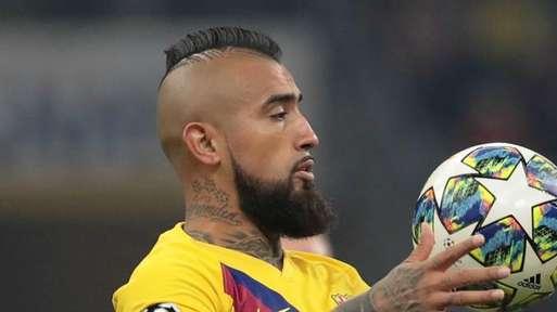 Vidal denuncia il Barça: il cileno reclama 2,4 mln di bonus non percepiti. Il club si difende