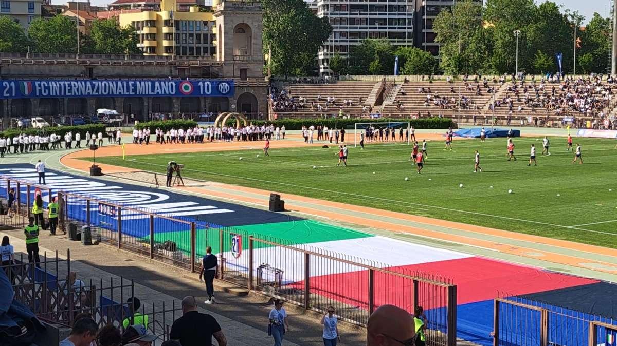 VIDEO - Sfida tra Legends, in gol Cuchu e Pupi. Che prodezza di Karagounis!