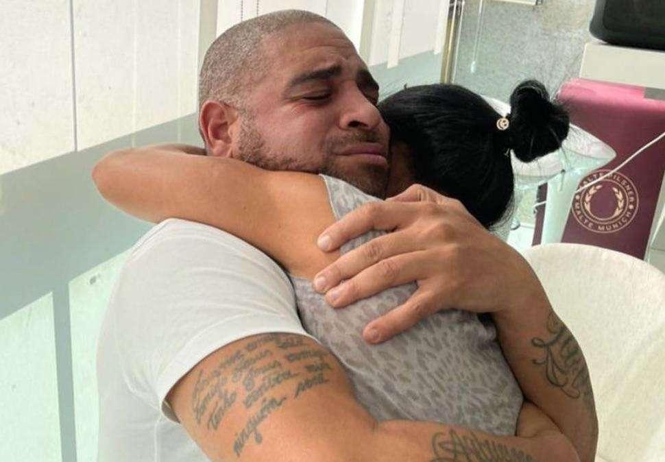 Adriano nella Walk of Fame del Maracanã. E posta la sua la reazione commossa su Instagram 