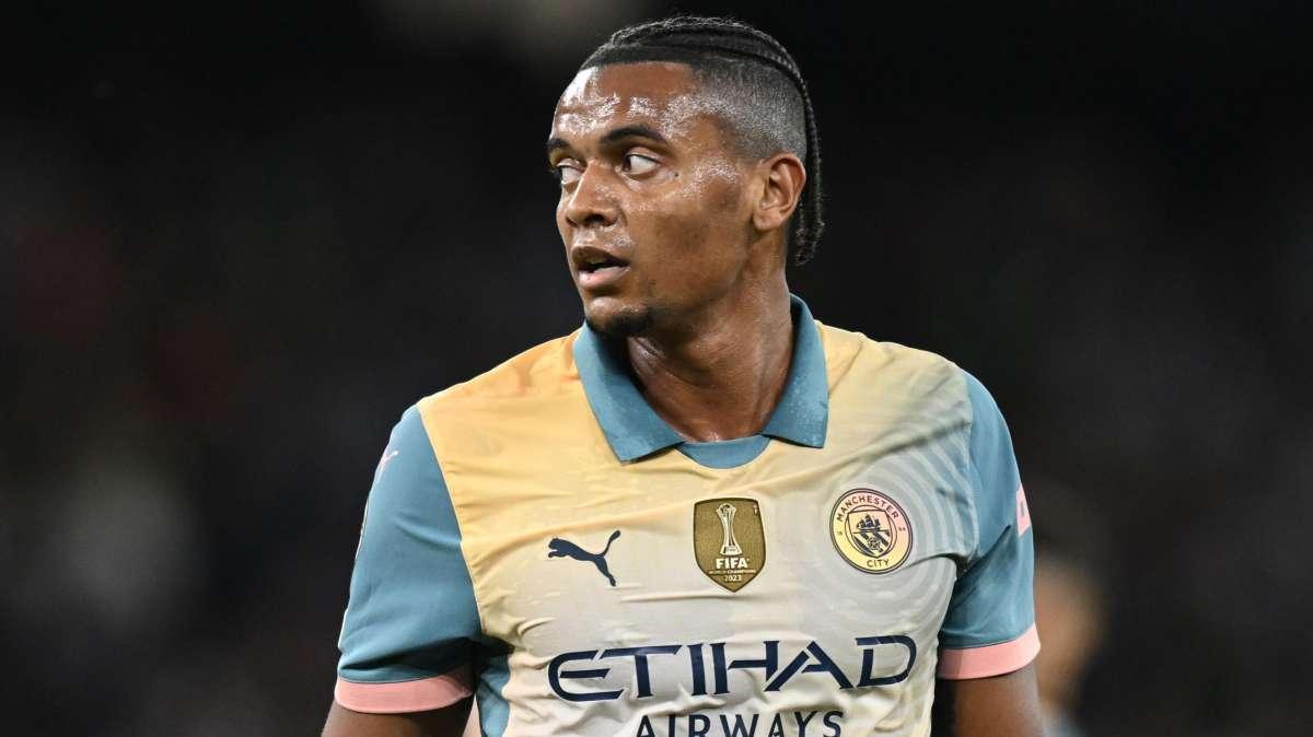 Manchester City, Akanji: "La stagione non è finita, ma la Premier ora non è un obiettivo per noi"