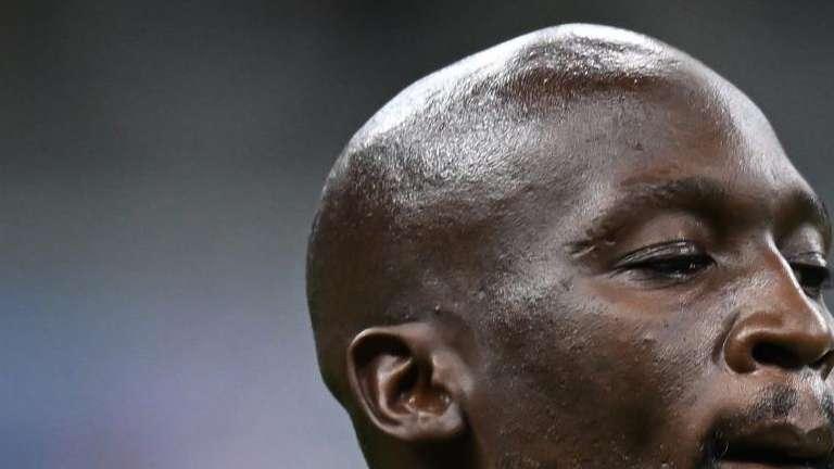 TS - Lukaku, vincono i fischietti. Quattro ex compagni freddissimi con il belga