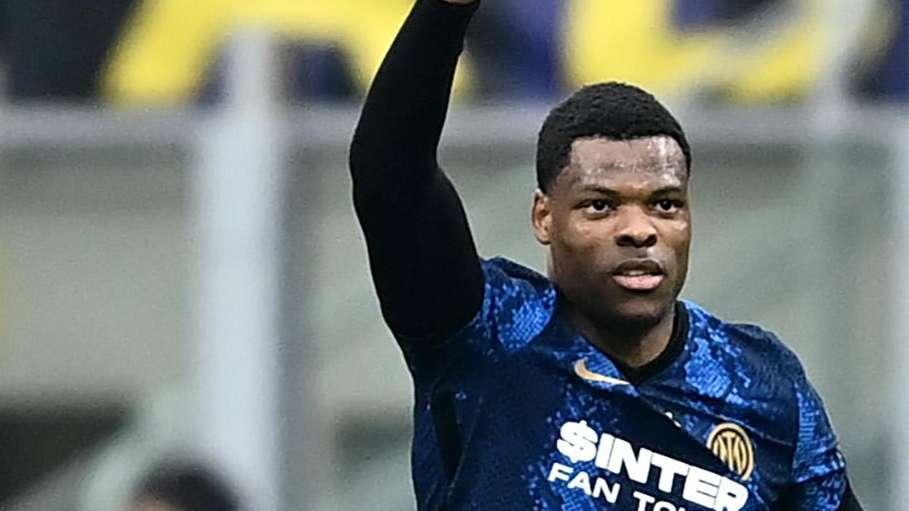 CdS - Inzaghi vuole tenersi Dumfries, ma il Chelsea non molla. Individuati tre obiettivi in caso di cessione