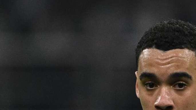 Shock Musiala, il Bayern Monaco conferma: frattura del perone. Eberl: "Un duro colpo per noi"