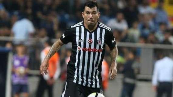 Medel si avvicina al Bologna: l'accordo col Besiktas è ad un passo 