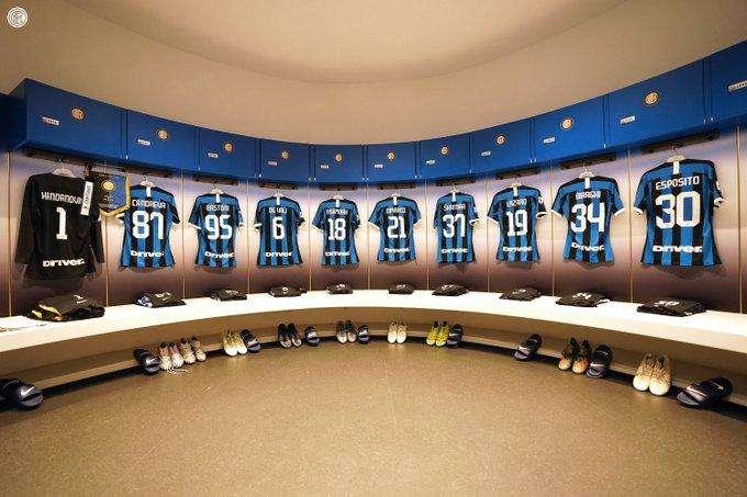 FOTO - L'Inter sfida il Parma in nerazzurro: le immagini dello spogliatoio