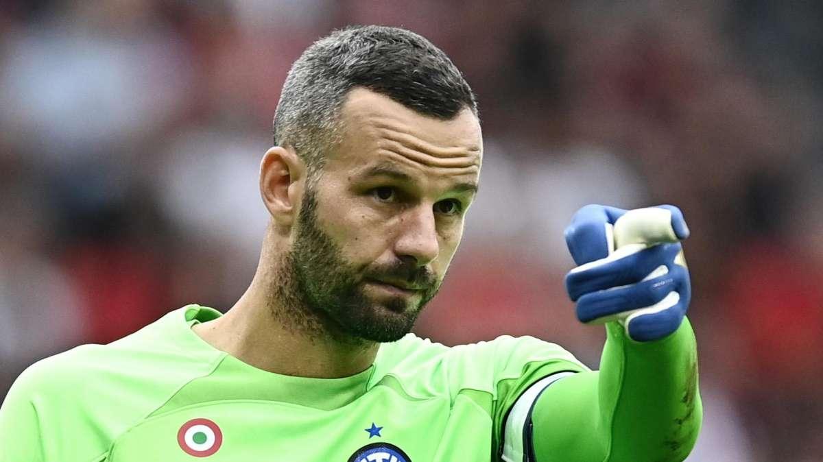 TS - Portieri, alternanza verso il termine: la spunta Handanovic?