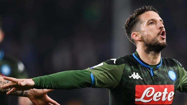 FcIN - Mertens, il Napoli pareggia l'offerta dell'Inter: le cifre. Ora è tutto in mano all'attaccante belga 