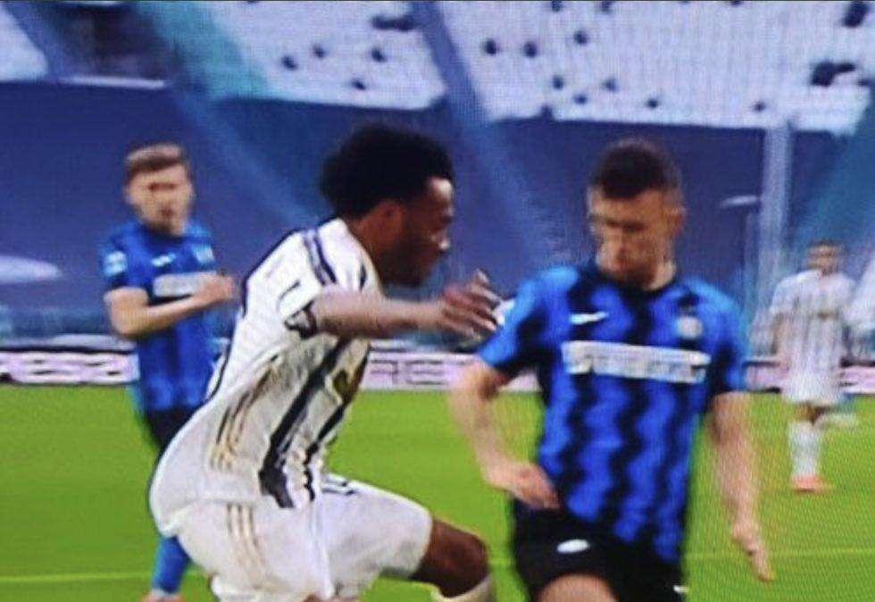 Del Piero: "Perisic non fa niente, è Cuadrado che va verso di lui. L'arbitro dovrebbe spiegare cosa ha visto"