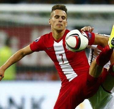Milik, Siviglia avanti: gli andalusi puntano su Krychowiak