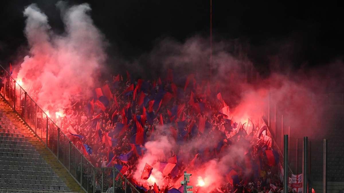 Gli ultras davanti alla sede delle elezioni FIGC: "Il calcio siamo noi"