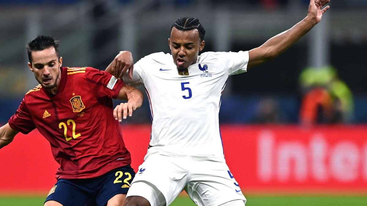 Koundé al Barcellona, Monchi: "Era tutto fatto col Chelsea, poi sono emersi dei dubbi"