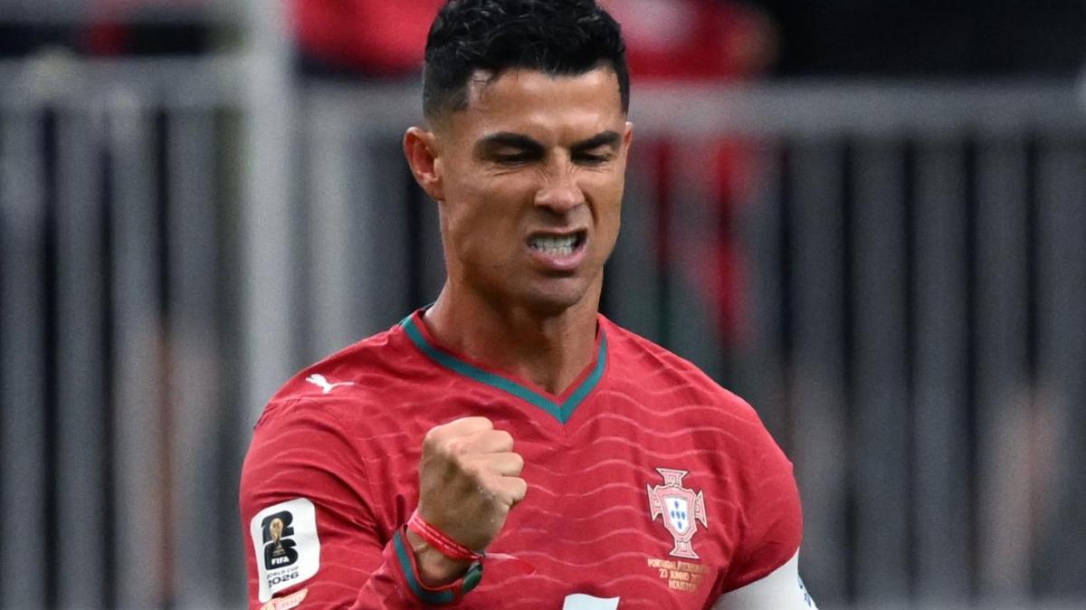Benvenuto, CR7! Doppietta dell'asso portoghese nel 5-0 all'Uzbekistan