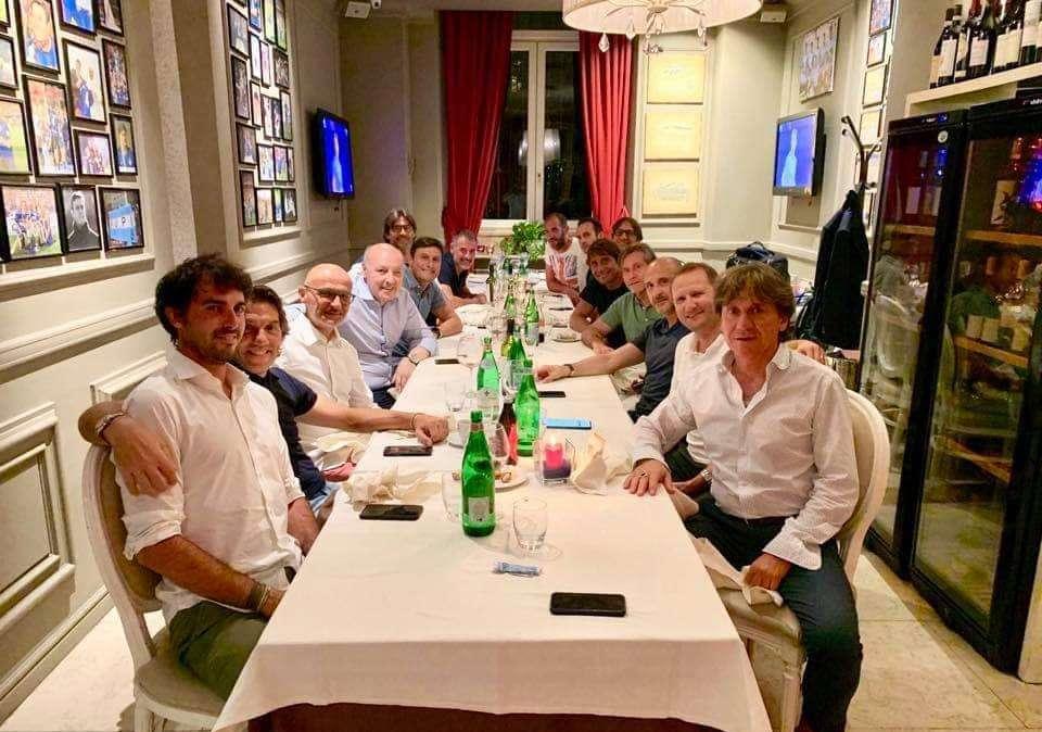 FOTO - Inter: dirigenza e staff tecnico questa sera a cena al Botinero