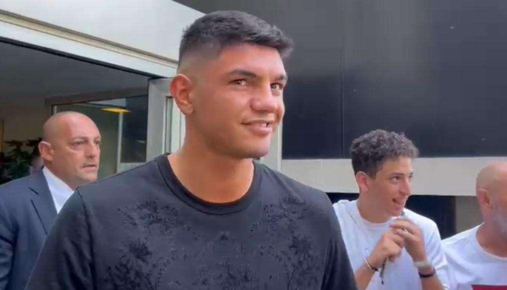 VIDEO - Bellanova è al CONI per l'idoneità sportiva: "Contentissimo dell'Inter, sono tifoso sin da bambino"