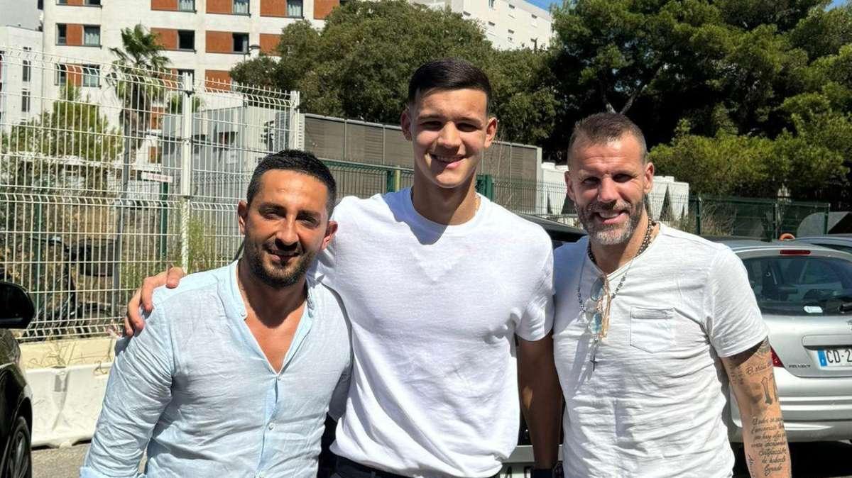FOTO - Carboni, dopo il rinnovo con l'Inter via all'avventura con l'OM: l'argentino è a Marsiglia
