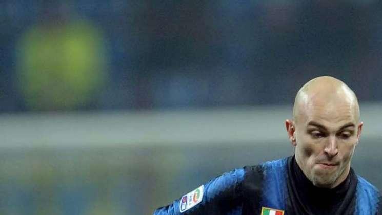 Sky: "Cambiasso fuori per un problema muscolare"