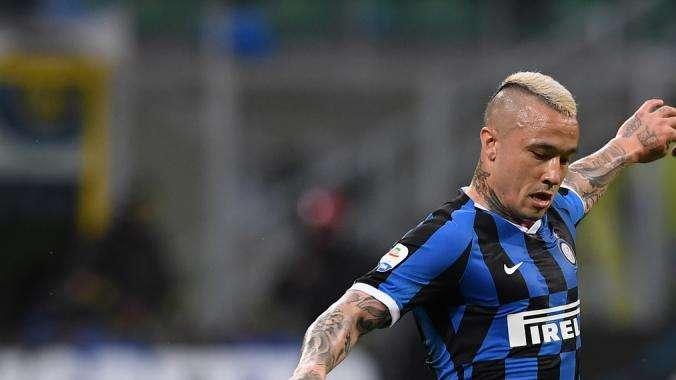 Manolas: "Mi sorprende la situazione di Nainggolan. Quando c'è con la testa, è tra i più forti"