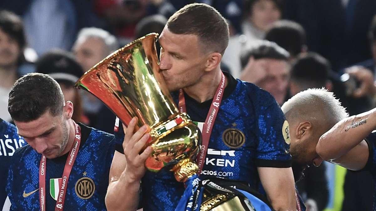 Sky - Dzeko si 'toglie' dal mercato: il bosniaco ha ribadito al suo agente di non voler lasciare l'Inter 